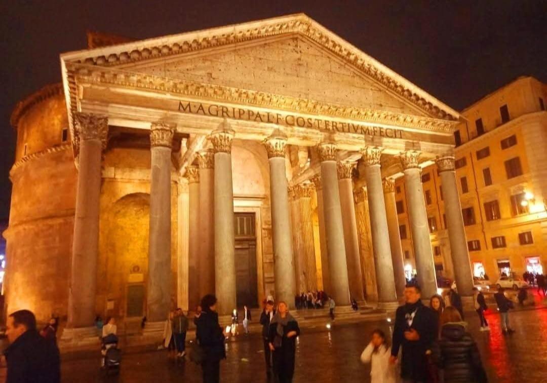 Apartment Benedict Pantheon Rome